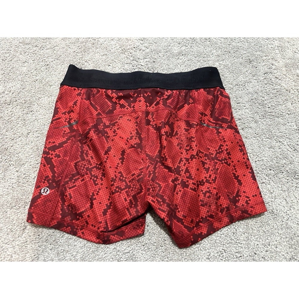 Lululemon What The Sport Short‎ Mini Ziggy Snake Red Tide 6